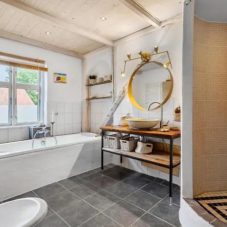 Beautiful In With Wifi Feriehus *