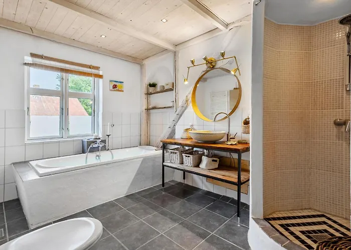 Beautiful In With Wifi Hébergement de vacances *